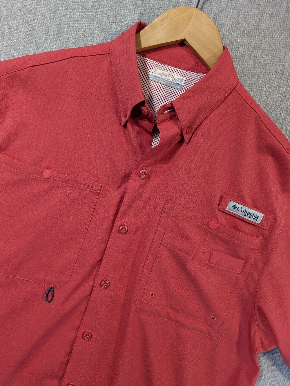 Columbia PFG Tamiami II Fishing Shirt Men's Small Salmon Pink Outdoor Polyester